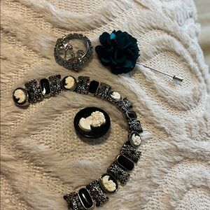 Mixed costume jewelry lot, cameos, and gemstones.